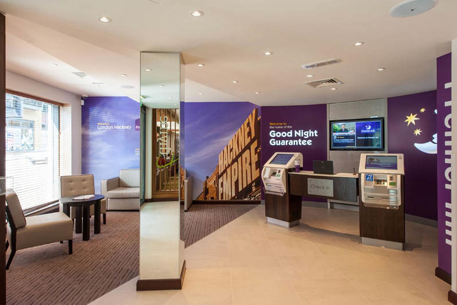 Premier Inn London Hackney Exterior foto